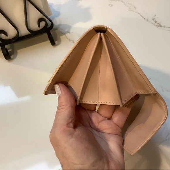 Authentic LV Monogram Vernis wallet - Picture 11 of 12